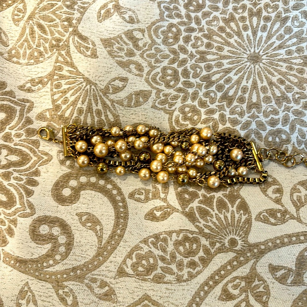 Stella and Dot Lucia faux pearl and gold bracelet